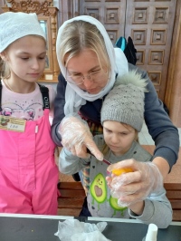 Овощной мастер-класс прошёл в приходском кулинарном клубе