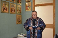 Евангелие на нанайском языке можно услышать на молебне в Центре «Бури»