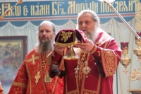 Митрополит Артемий совершил иерейскую хиротонию диакона Димитрия Зайцева в главном соборе края