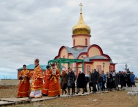 Правящий архиерей освятил место стоительства храма Архистратига Михаила в Свято-Петропавловком женском монастыре