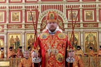 В Неделю 6-ю по Пасхе правящий архиерей совершил Божественную литургию в Спасо-Преображенском кафедральном соборе