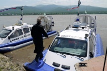 Посещение Большого Уссурийского острова группой по подготовке встречи мощей св.благоверного князя Александра Невского. 15 июня 2011г.