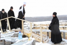 Совершена закладка храма в честь новомученицы Екатерины (Арской) на месте создания необычного поселения - Православной деревни