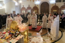 В Димитриевскую родительскую субботу митрополит Артемий совершил Литургию в главном соборе края. 1 ноября 2025 г. В Димитриевскую родительскую субботу митрополит Артемий совершил Литургию в главном соборе края. 1 ноября 2025 г.